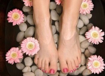 Pedicure on healthy nails. 